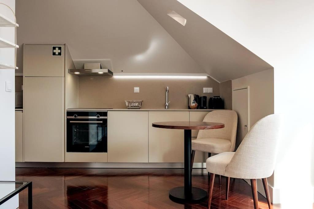 Trindade - Loft Apartment ปอร์โต ภายนอก รูปภาพ